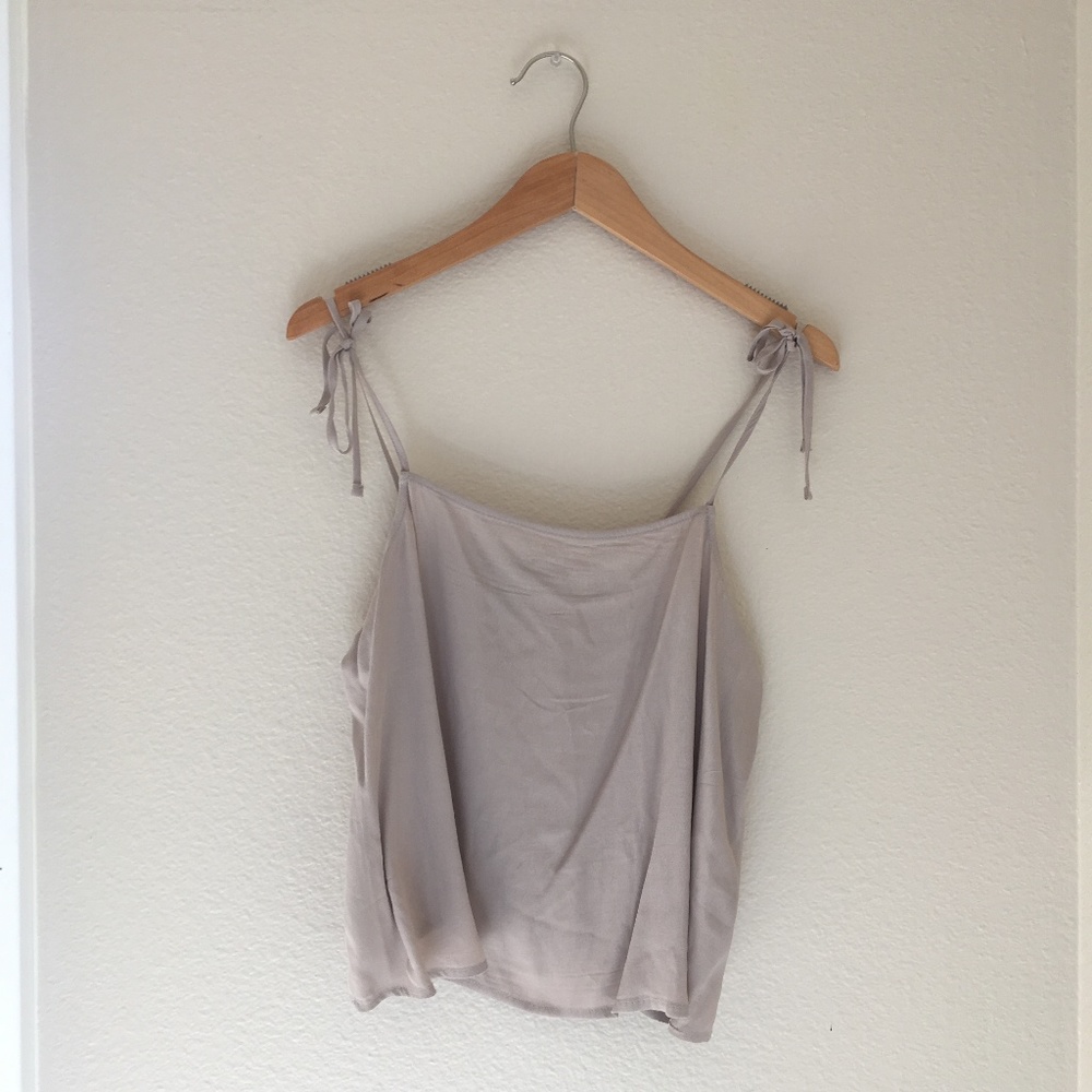💛Forever 21 Pale Blush Tip Strap Cropped Tank Top